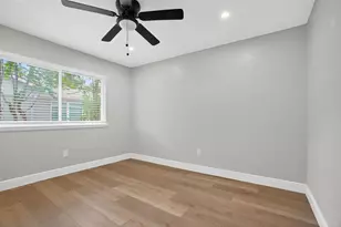 3302 Ann Arbor Dr, Houston, TX 77063 - Photo 18