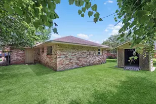 4431 Oak Shadows Dr, Houston, TX 77091 - Photo 12