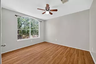 7275 Caracara Dr, Houston, TX 77040 - Photo 20