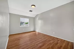 7275 Caracara Dr, Houston, TX 77040 - Photo 12