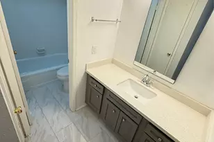 5005 Georgi Ln, Houston, TX 77092 - Photo 16