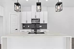 2303 Staples St, Houston, TX 77026 - Photo 10