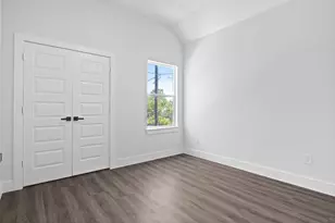 2303 Staples St, Houston, TX 77026 - Photo 22