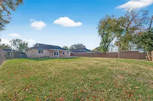 11927 Flushing Meadows Dr, Houston, TX 77089 - Photo 32