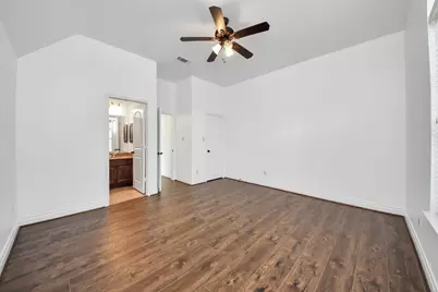 2910 Silhouette Bay, Pearland, TX 77584 - Photo 16