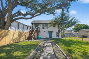 4925 Ave N 1/2, Galveston, TX 77551 - Photo 2