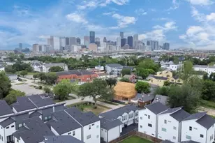 2722 Anita St, Houston, TX 77004 - Photo 2