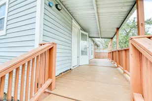 3208 Sumpter St, Houston, TX 77026 - Photo 6