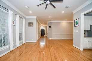 2806 Bering Dr, Houston, TX 77057 - Photo 8