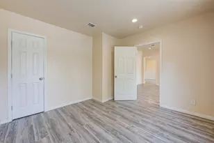 8709 Knox St, Houston, TX 77088 - Photo 28