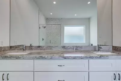 8926 Spring Knoll Forest Drive, Houston, TX 77080 - Photo 20