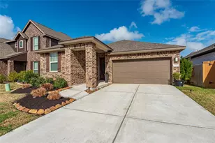 2230 Sand Lily Dr, Texas City, TX 77568 - Photo 1