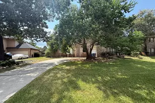 7714 Par Five Dr, Humble, TX 77346 - Photo 2