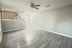 4931 Raven Ridge Dr, Houston, TX 77053 - Photo 2