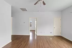 409 Beto St, Huntsville, TX 77340 - Photo 6