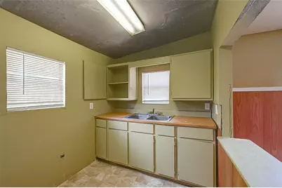 803 Mattie Street, Wharton, TX 77488 - Photo 16