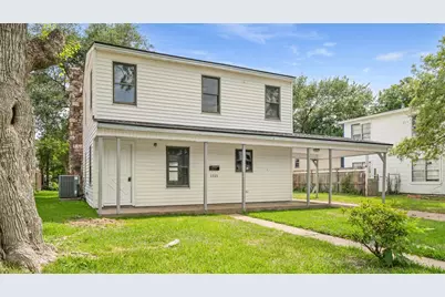 1225 3rd Avenue N, Texas City, TX 77590 - Photo 2