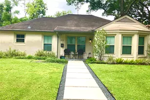 4715 Laurel St, Bellaire, TX 77401 - Photo 16