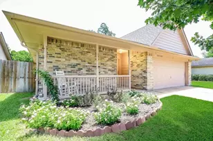 16923 Enchanted Cir W, Sugar Land, TX 77498 - Photo 2