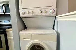 1302 W Pierce St, Houston, TX 77019 - Photo 8