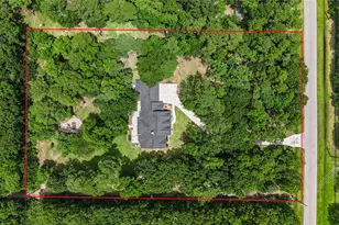 16812 Mustang Trail Dr, Magnolia, TX 77355 - Photo 2