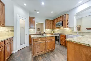 16812 Mustang Trail Dr, Magnolia, TX 77355 - Photo 14