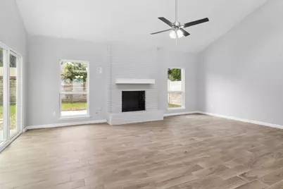 3807 Saratoga Drive, Houston, TX 77088 - Photo 8