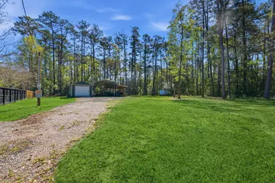 1105 S College Avenue, Cleveland, TX 77327 - Photo 2