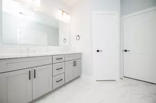 1860 W Tidwell Rd, Houston, TX 77091 - Photo 30