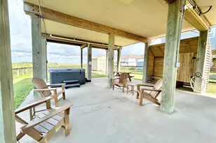 753 Bluewater Hwy, Surfside Beach, TX 77541 - Photo 4