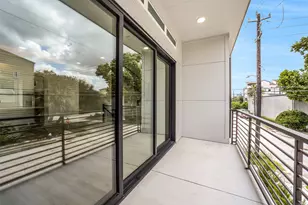 229 Willard St, Houston, TX 77006 - Photo 14