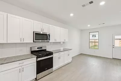 16148 Sepia Manor Street, Conroe, TX 77302 - Photo 14