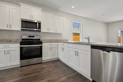 15631 Plum Brook Drive, Conroe, TX 77303 - Photo 8