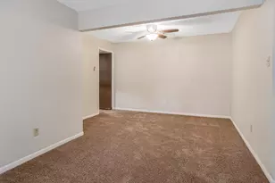 1998 Lake Creek Dr, Houston, TX 77339 - Photo 20