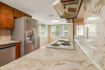 1998 Lake Creek Drive, Houston, TX 77339 - Photo 32