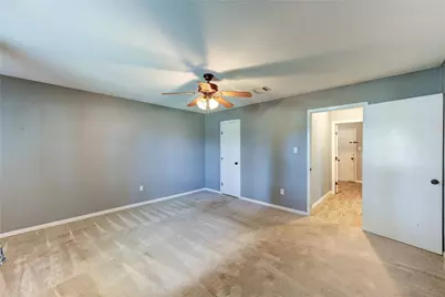 1226 Avenue H, Danbury, TX 77534 - Photo 10