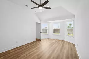 3405 Moraine Lk Dr, Santa Fe, TX 77510 - Photo 4