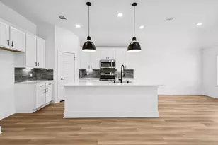 3405 Moraine Lk Dr, Santa Fe, TX 77510 - Photo 2