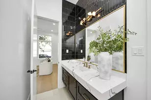 605 W Clay St, Houston, TX 77019 - Photo 8