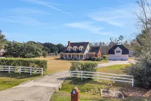 14519 Wildwood Cir, Magnolia, TX 77354 - Photo 2