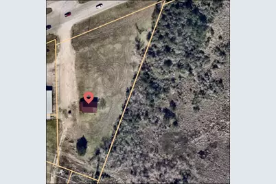 2200 Tallant Street, Baytown, TX 77520 - Photo 2