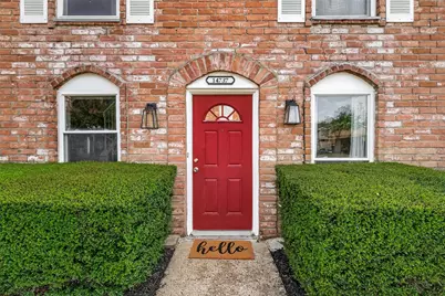 14737 Perthshire Road, Houston, TX 77079 - Photo 2