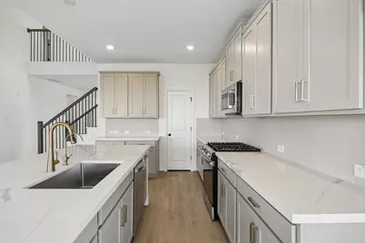 [Address not provided], Rosenberg, TX 77471 - Photo 4