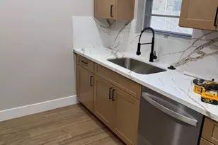 674 Meadowgreen Dr, Port Neches, TX 77651 - Photo 10