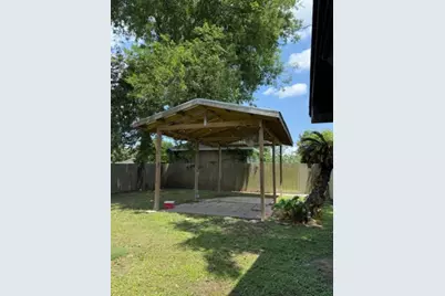 674 Meadowgreen Drive, Port Neches, TX 77651 - Photo 2