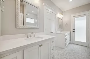513 Northwood St, Houston, TX 77009 - Photo 10