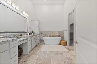 138 La Vie Drive, Montgomery, TX 77316 - Photo 32