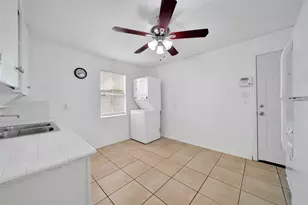1036 Louise St, Houston, TX 77009 - Photo 4