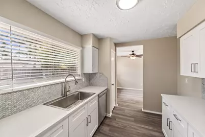 21018 Verdecove Lane, Spring, TX 77388 - Photo 10
