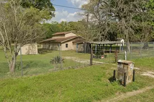 18357 Pickering Rd, Conroe, TX 77302 - Photo 4